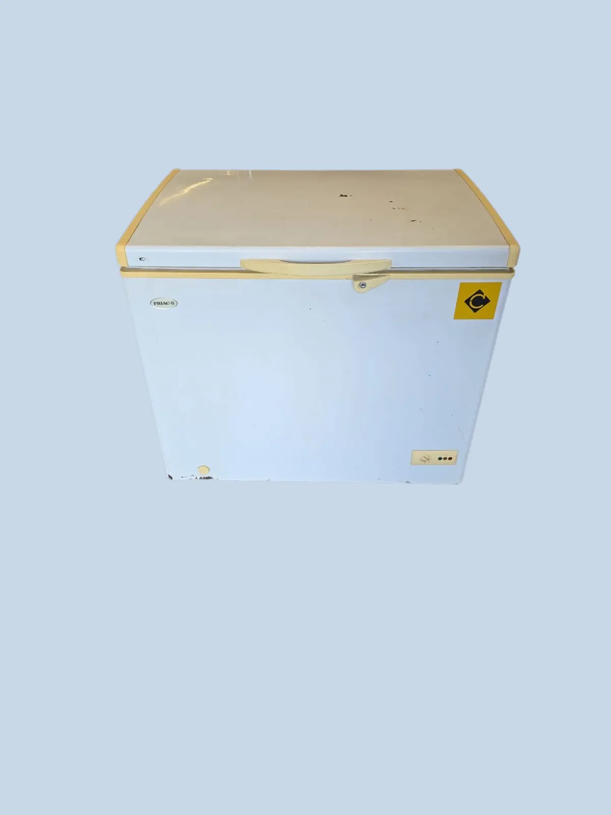 Congélateur BAHUT 200L